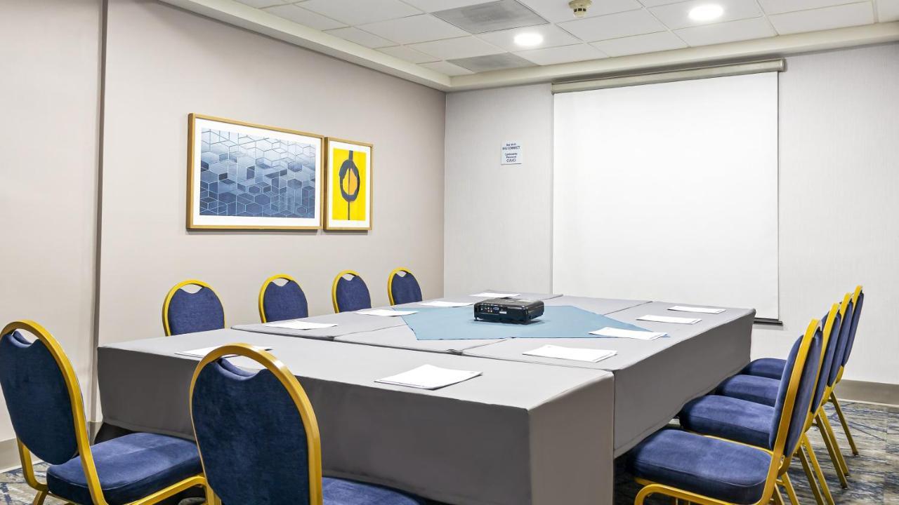 Holiday Inn Express Chihuahua By Ihg Exteriér fotografie