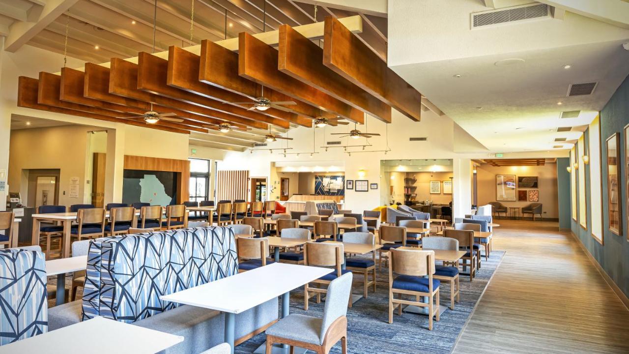 Holiday Inn Express Chihuahua By Ihg Exteriér fotografie