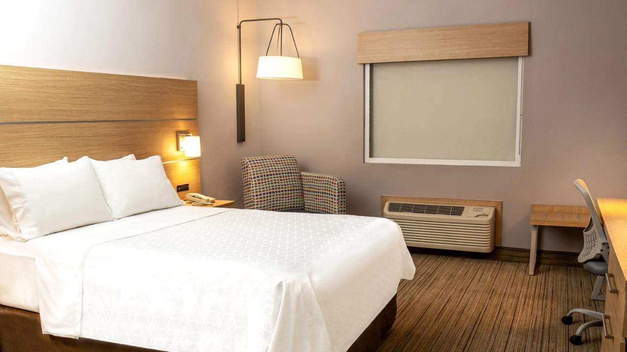 Holiday Inn Express Chihuahua By Ihg Exteriér fotografie
