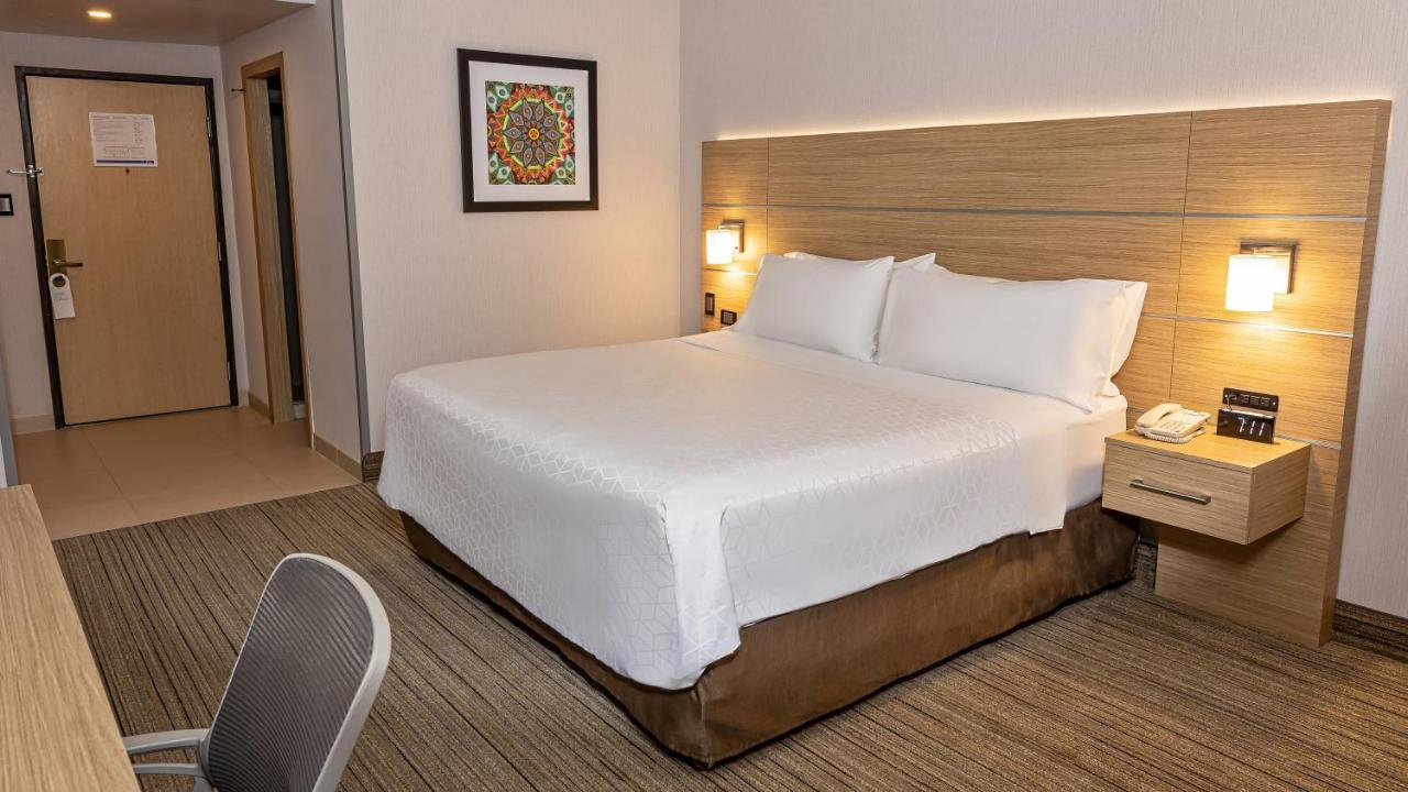 Holiday Inn Express Chihuahua By Ihg Exteriér fotografie