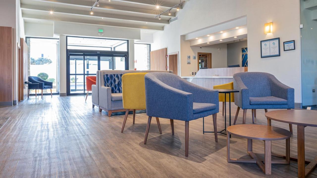 Holiday Inn Express Chihuahua By Ihg Exteriér fotografie