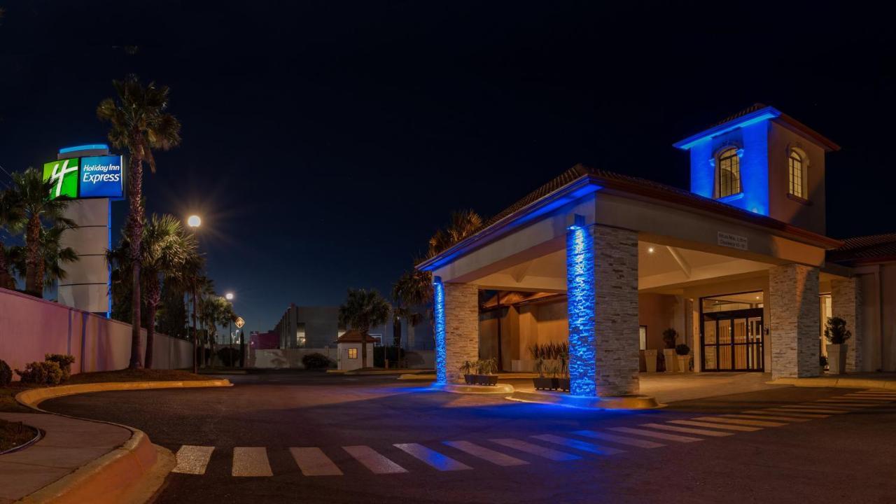 Holiday Inn Express Chihuahua By Ihg Exteriér fotografie
